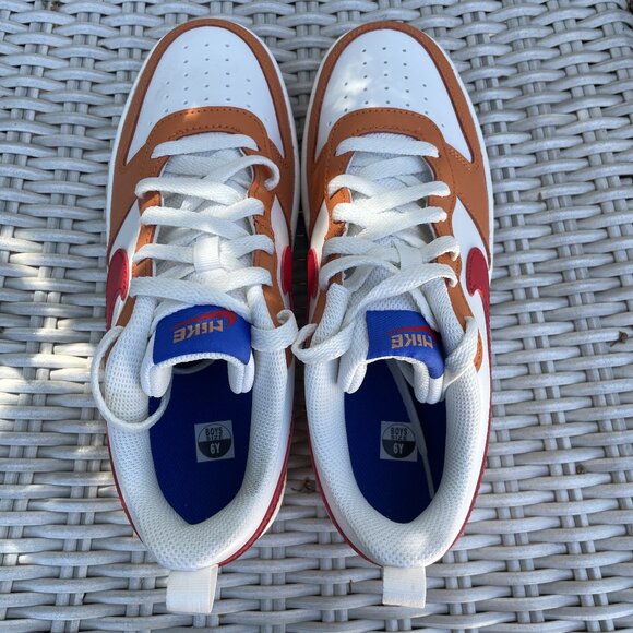 Like New Nike Court Borough Low 2 GS Sneakers Sail Hot Curry/Red - Boys 6Y - Picture 3 of 9